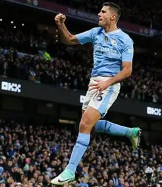 曼城续约罗德里：面临皇马潜在竞争的挑战